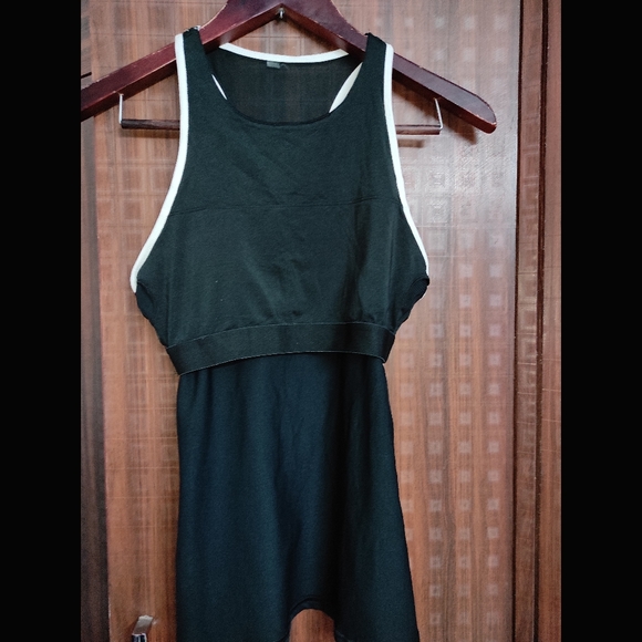 ❌SOLD❌Black Halter Neck Top 🖤🤍 - Picture 5 of 8